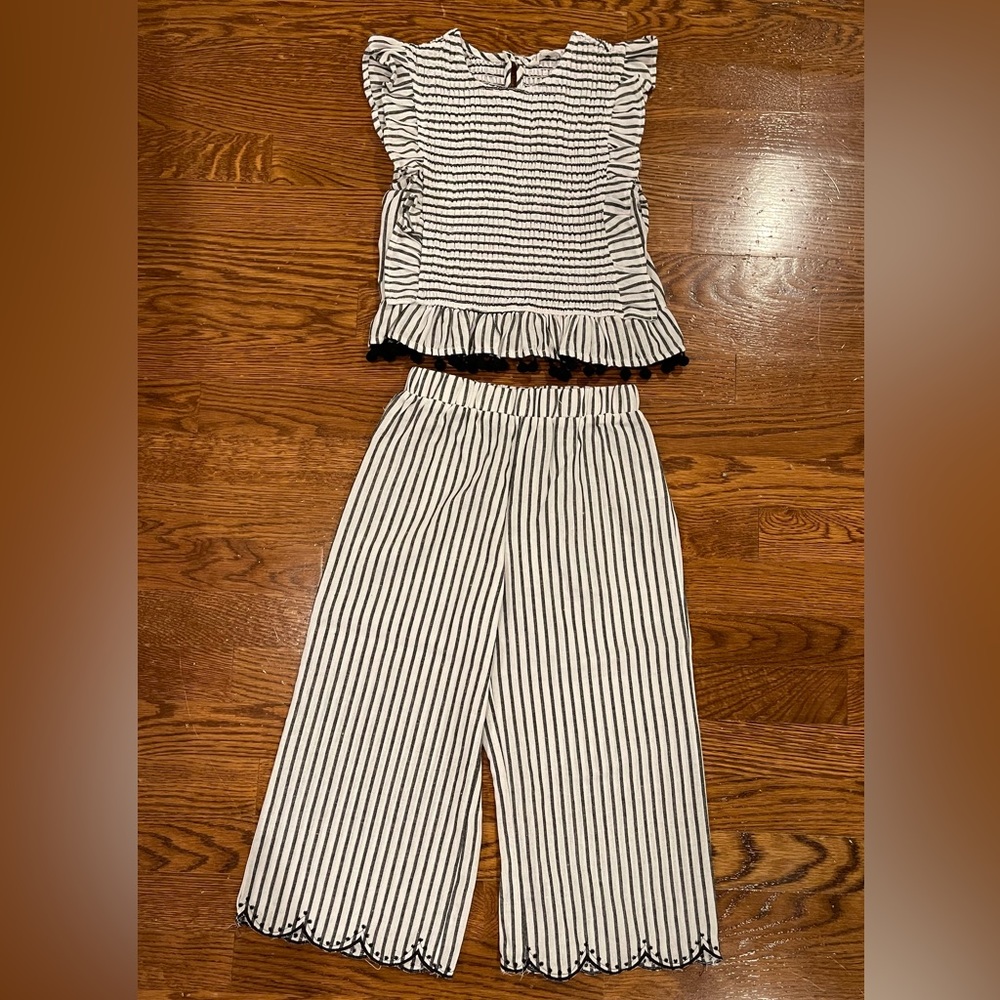 Girls SHEIN 2 Piece Pant Set